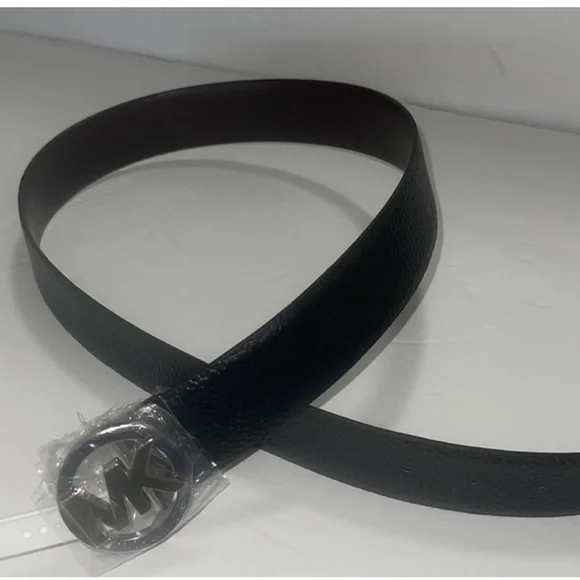 MICHAEL KORS MK Logo Twist Reversible Genuine LEATHER Black & Brown Belt.NWT